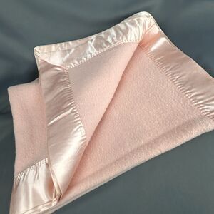 Vintage North Star Woolen Mill Pink Wool Baby Blanket 38" X 54" 3" Satin Binding
